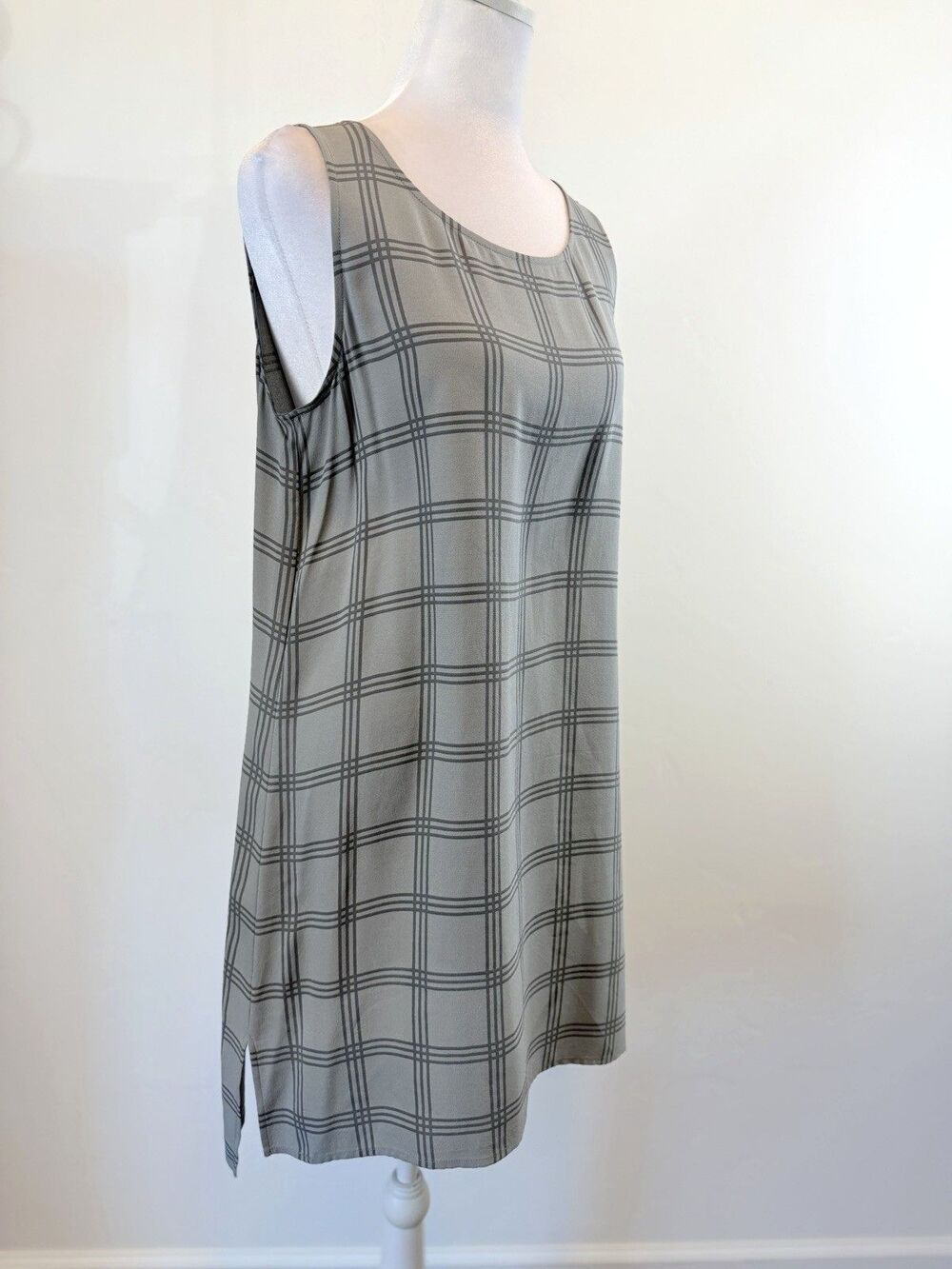 Eileen Fisher Women’s S/P Gray Plaid Sleeveless Silk Tunic Top Long Relaxed Fit - Picture 3 of 9